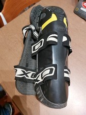 Parastinchi Moto Axo