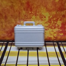 Piccola valigetta argento - accessori Mattel per personaggi WWE Wrestling 