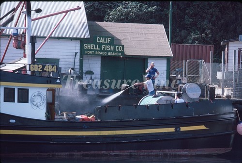 Noyo harbor boat - noyo, shellfish