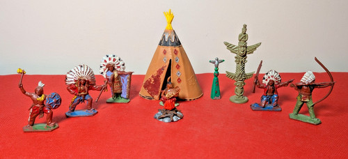 Totem wigwam figure indiani - totem,
