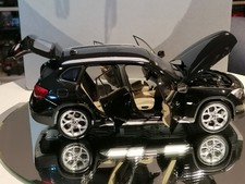 Kyosho 1/18 BMW X1 2.8 Drive