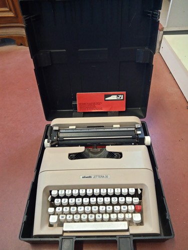 Macchina scrivere olivetti - da,
