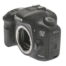 Canon EOS 7D Mark II circa