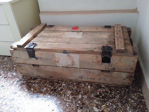 Vecchia cassa porta - , munizioni