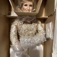 Bambola di porcellana