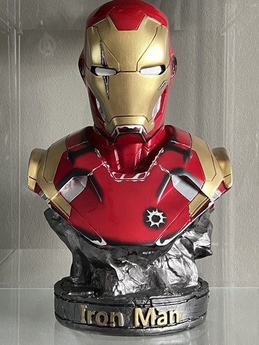 Statua busto battle damage - battle,
