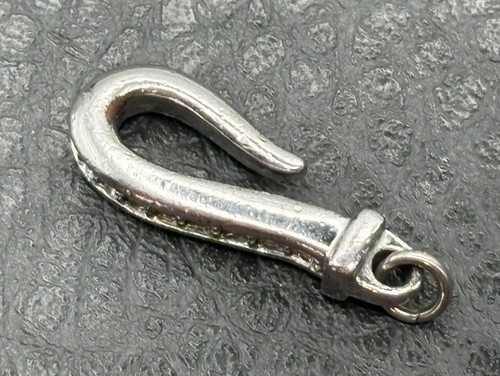 Gancio ricerca tono - di,