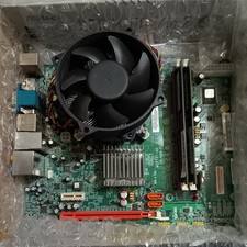 Scheda madre MCP73T-AD LGA775 (V1.0) + CPU Intel E5300 2,6 GHz + 2 GB di RAM