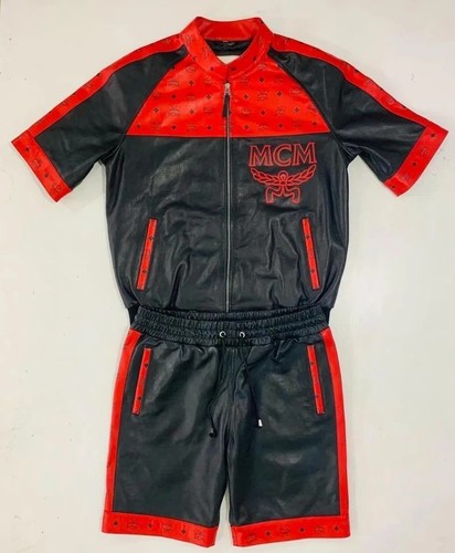 Set pantaloncini giacca tuta