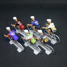 Lot cyclistes equipes - de,