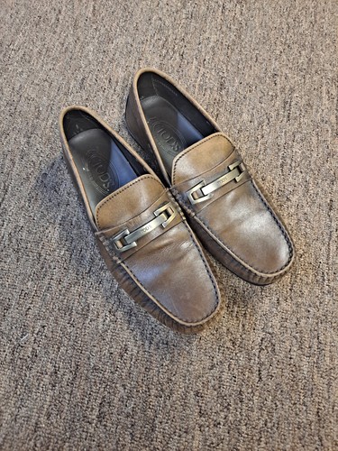 Tod brown leather - tod's, driving