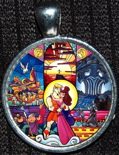 Collana con ciondolo - , meg