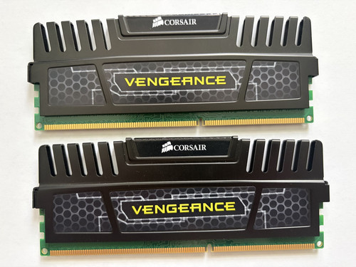 Corsair vengeance 2x4 - 8, (2x4
