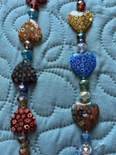 Collana In Cuori Di Vetro Coloratissimi Lunga 63 Cm E Diametro 126