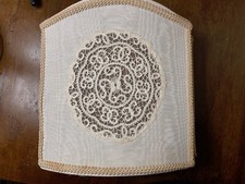 Paralume ricamato, antico. Ricamo finissimo, avorio