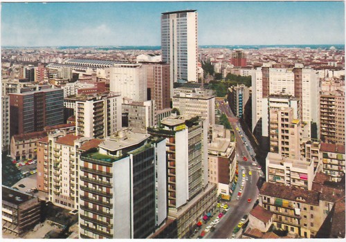 Milano via pirelli centro - -,