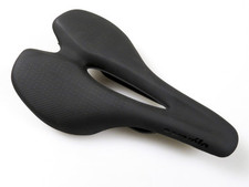 Sella Gravelbike Cervelo Caledonia Aspero 148 con canale centrale carico ammortizzatore