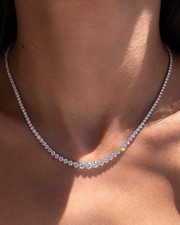 Collana con diamanti tondi