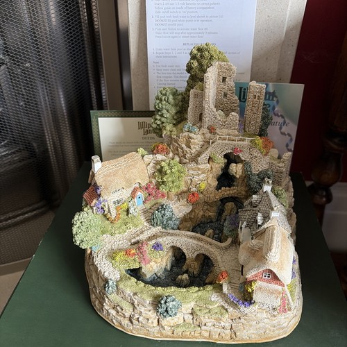 Mint lilliput lane - 🏡,