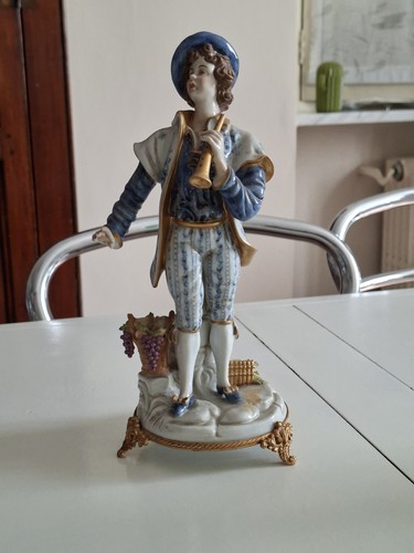 Capodimonte statuina ragazzo