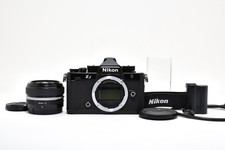 Nikon Zf (kit con obiettivo 40
