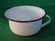 VECCHIO VASO DA NOTTE PITALE FERRO SMALTATO BIANCO E PROFILO BLU VINTAGE. CY44