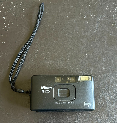 Nikon af600 panorama 35mm - nikon,
