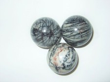 - Sfera Pietra