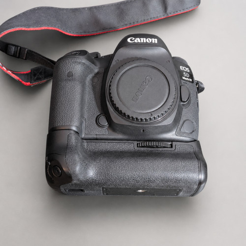 Canon eos mark reflex - canon,