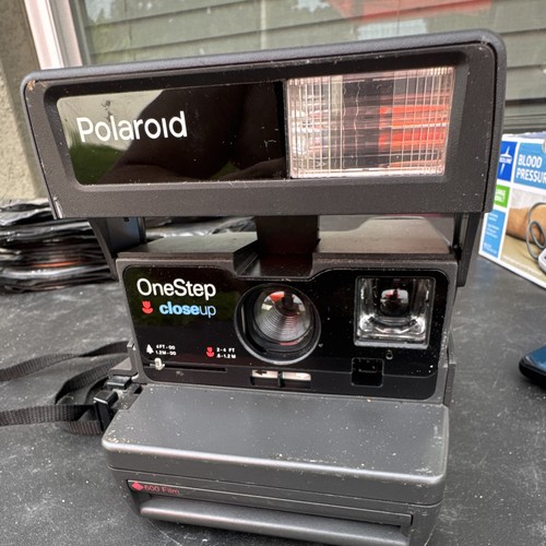 Polaroid onestep closeup - polaroid,