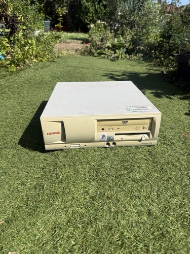 Retro vintage compaq deskpro - retro,
