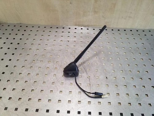 Peugeot 4007 antenna 2 - 4007,