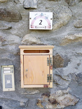 Cassetta Postale Porta Lettere Da Esterno in Legno Di Larice Misure L24 X P9 X H