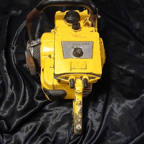 Vintage mcculloch 200 chainsaw - 200,