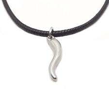 Collana con ciondolo corno - con,