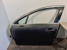 puerta delantera izquierda