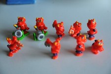 SET DI SORPRESINE KINDER -  9