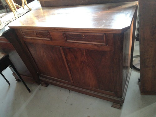 Credenza antica