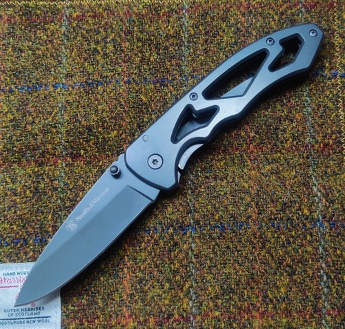 Coltello smith wesson - smith, &