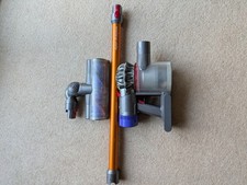 Dyson V8 Absolute - Non
