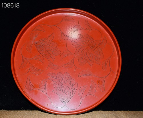 Collected lacquerware tray - lacquerware,