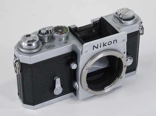 Nikon chrome body no - no, finder
