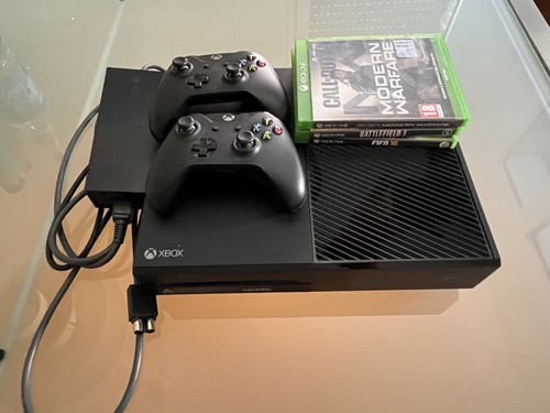 Xbox one 1tb headphones - one,