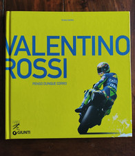 libro - VALENTINO ROSSI - 114 pag. del 2004 - pieno di foto