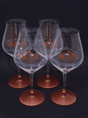 Moet chandon - x,