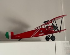 Modellismo, aeroplano di legno
