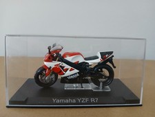 MODELLINO MOTO YAMAHA YZR R7