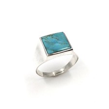 moderno anello da uomo in