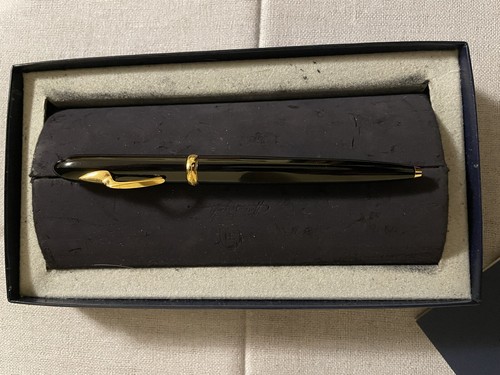 Penna sfera con meccanismo a - meccanismo,