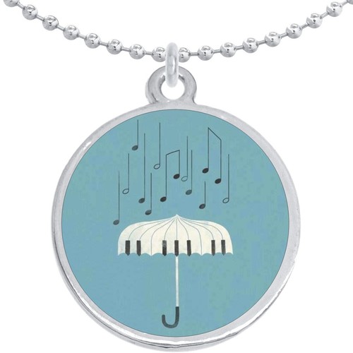 Collana con ciondolo tondo